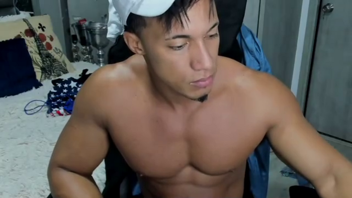 mat-strong
