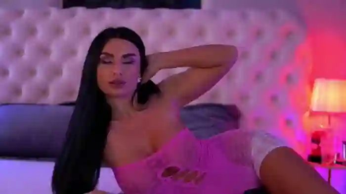 2025/05/26/flirt4free-isabelle-hunt-09-22-16