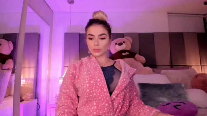 mia-klein