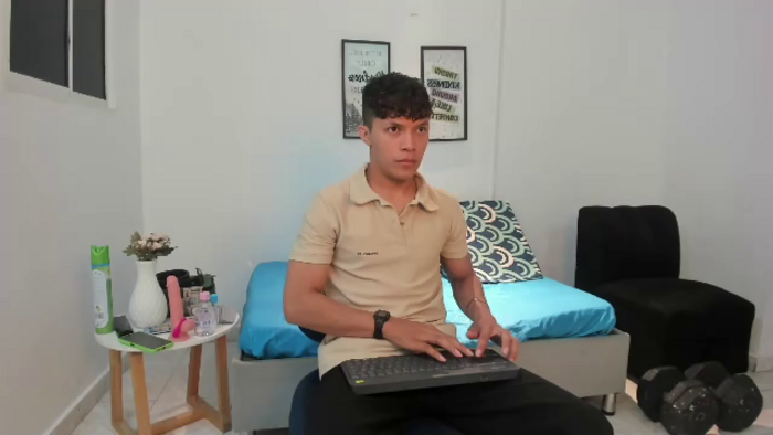 lucas-luxx