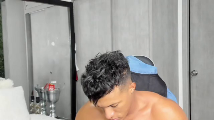 mat-strong