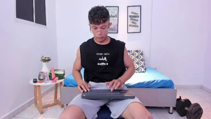 lucas-luxx