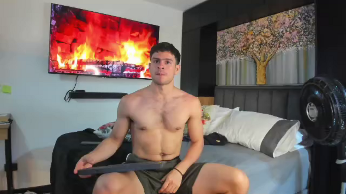 derek-hussain