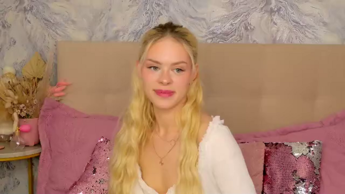 mia-jewell