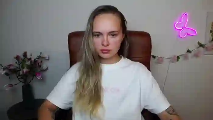 2025/06/06/flirt4free-khaleesi-moon-19-35-02