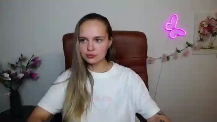2025/06/06/flirt4free-khaleesi-moon-23-55-28