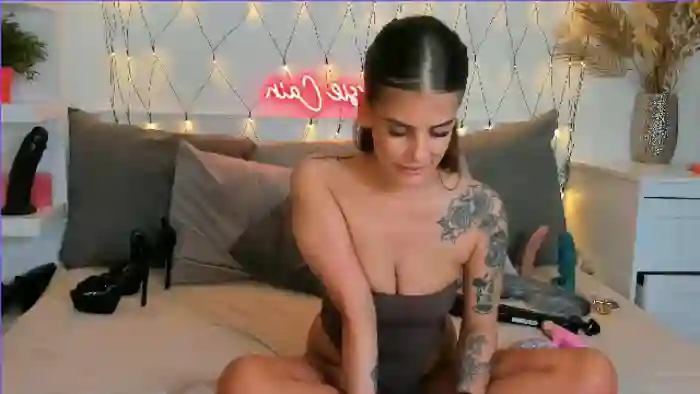 2025/06/06/flirt4free-lillian-shine-10-03-10