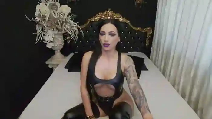 2025/06/06/flirt4free-mikyy-lovee-06-25-38
