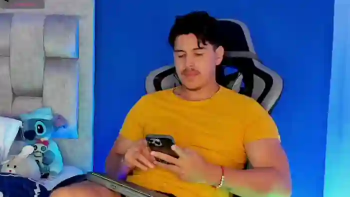 2025/06/06/flirt4free-jym-cruz-17-04-01