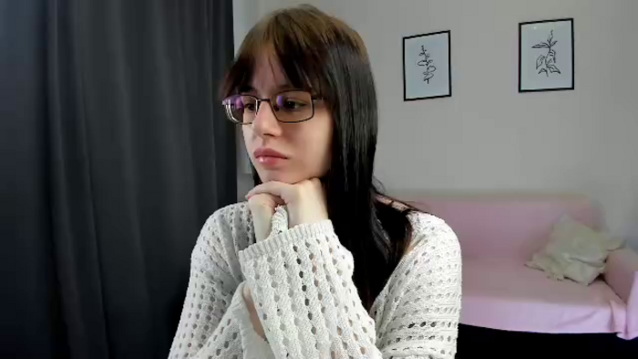 kira-novak