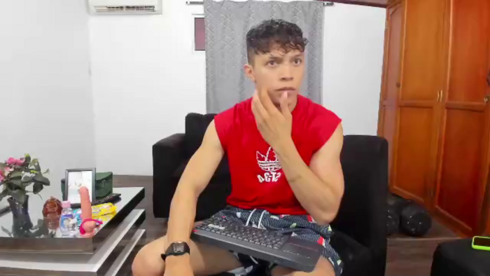 lucas-luxx