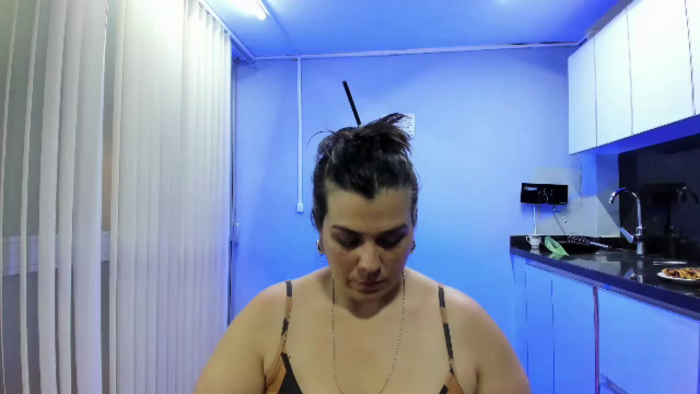 martina-foxy