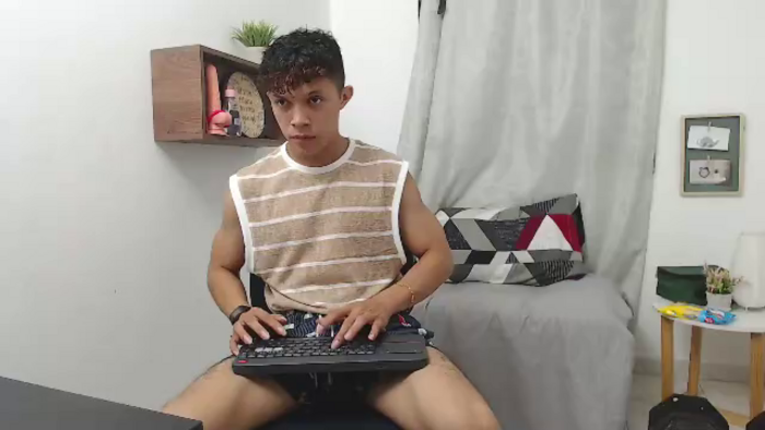 lucas-luxx
