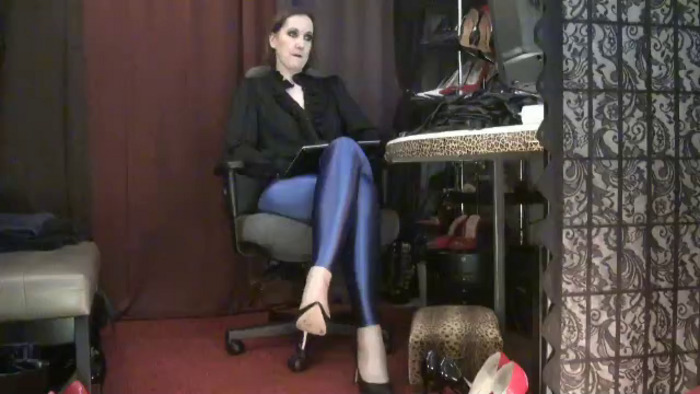 mistress-vivian
