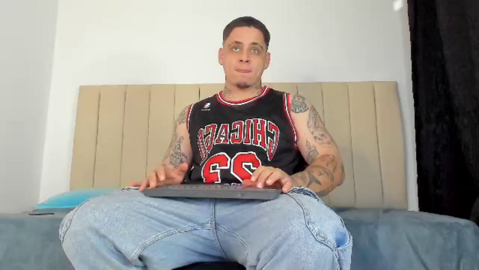 dennis-munera