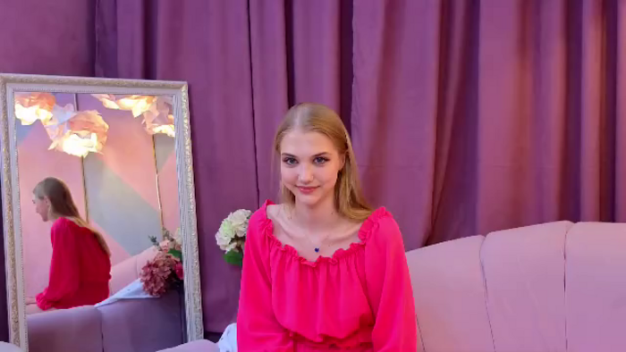 chloe-lins