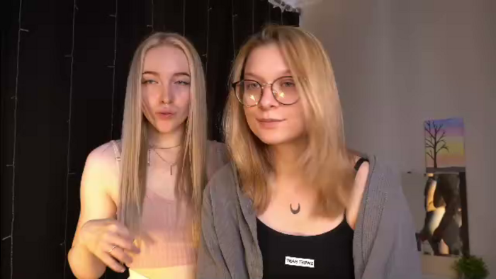 mae-beddingfield-and-sara-mauri