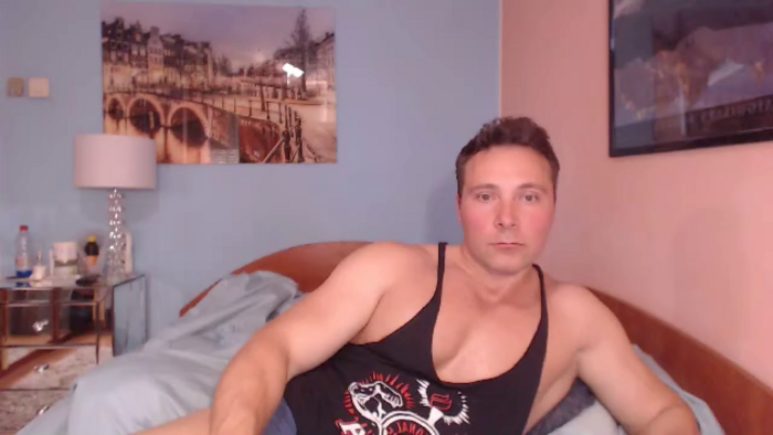 hunky-muscle