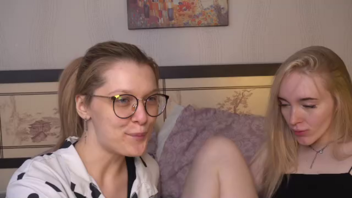 mae-beddingfield-and-sara-mauri