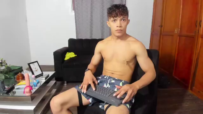lucas-luxx