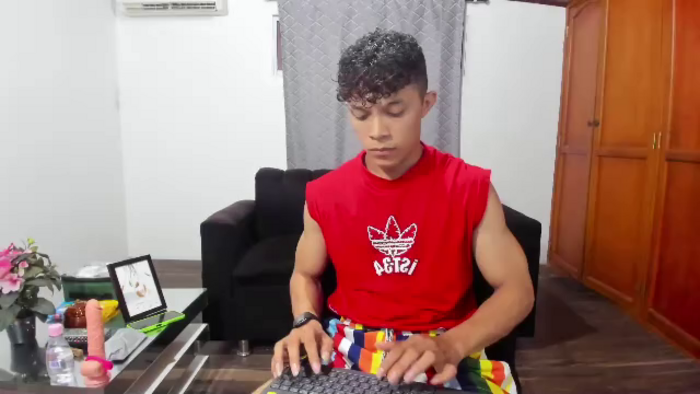 lucas-luxx