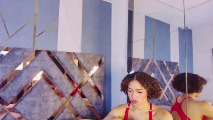lara-gil