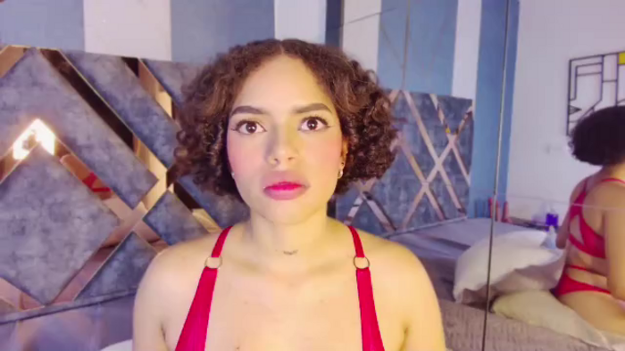 lara-gil
