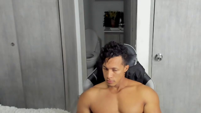 mat-strong