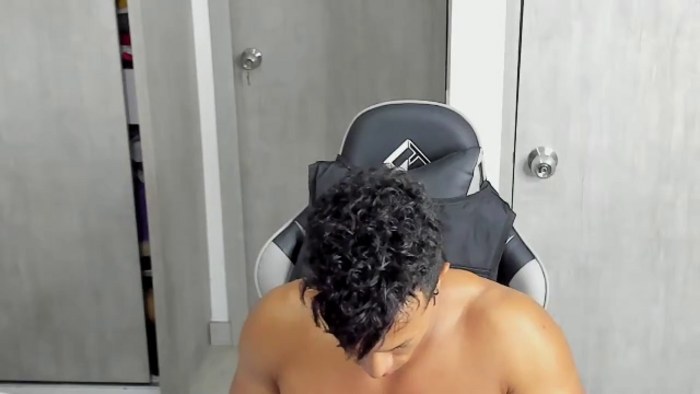 mat-strong