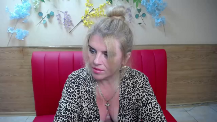 julya-barbi