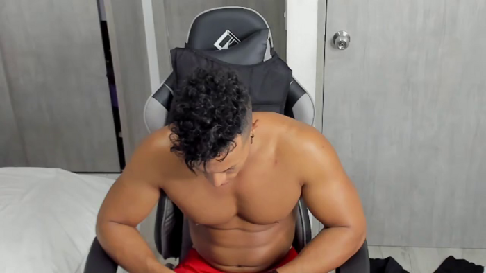 mat-strong