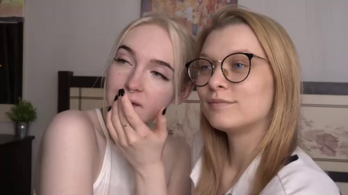 mae-beddingfield-and-sara-mauri
