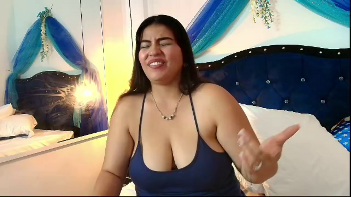 natashaa-bluee