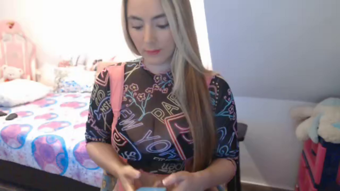 nicole-angeles