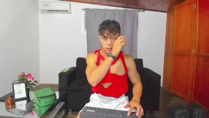 lucas-luxx