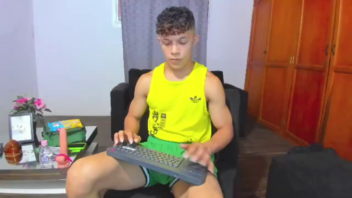 lucas-luxx