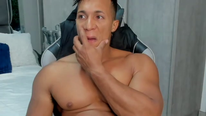 mat-strong