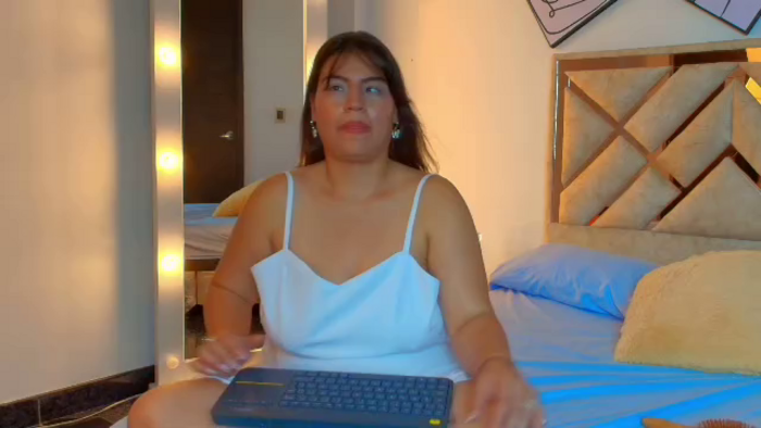 natashaa-bluee