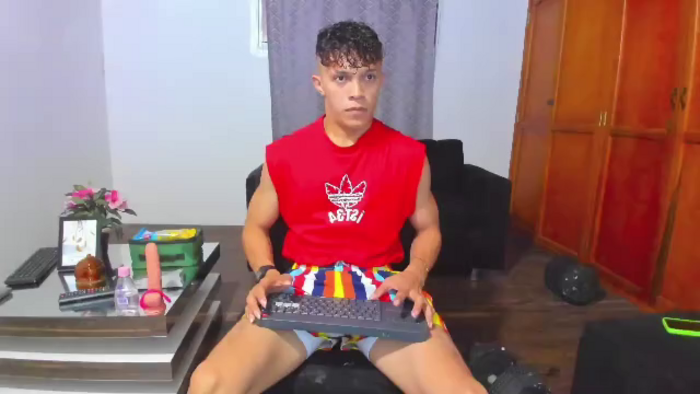 lucas-luxx