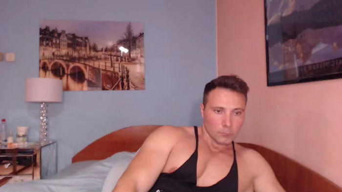 hunky-muscle