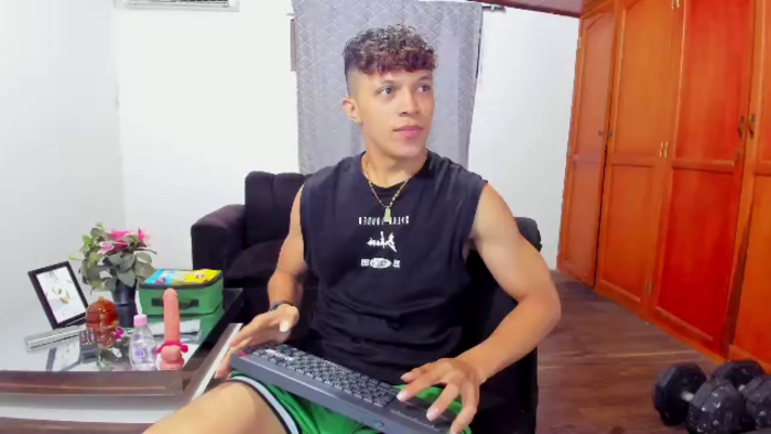 lucas-luxx