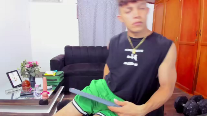lucas-luxx