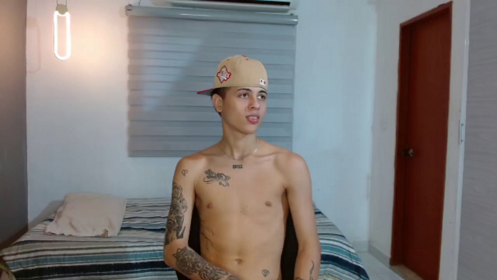 julian-stonee