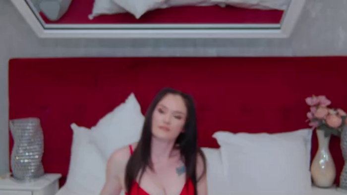 elisa-james