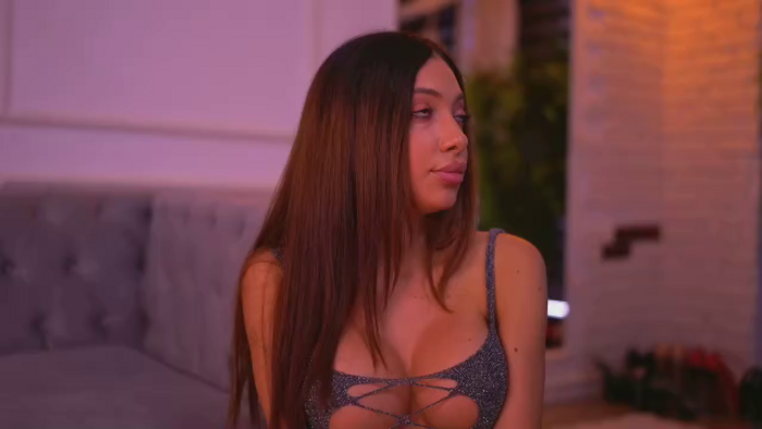 layla-kristal