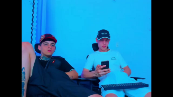 maxx-williamm-and-john-sally