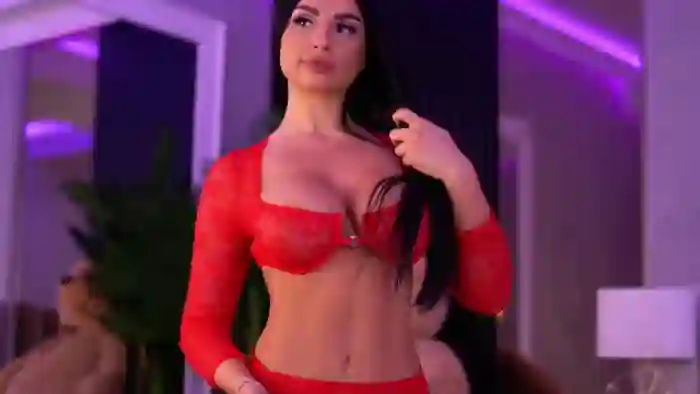 2025/07/23/flirt4free-isabelle-hunt-06-41-44