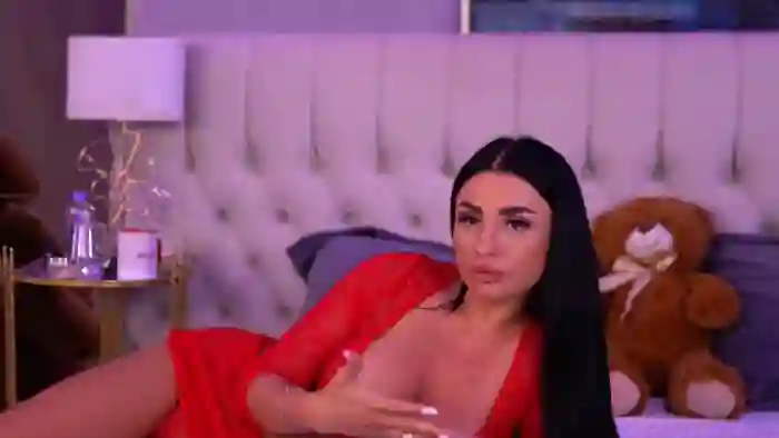 2025/07/23/flirt4free-isabelle-hunt-10-10-44