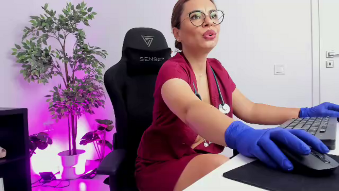 larissa-simson