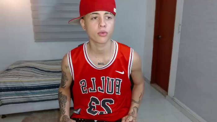 julian-stonee